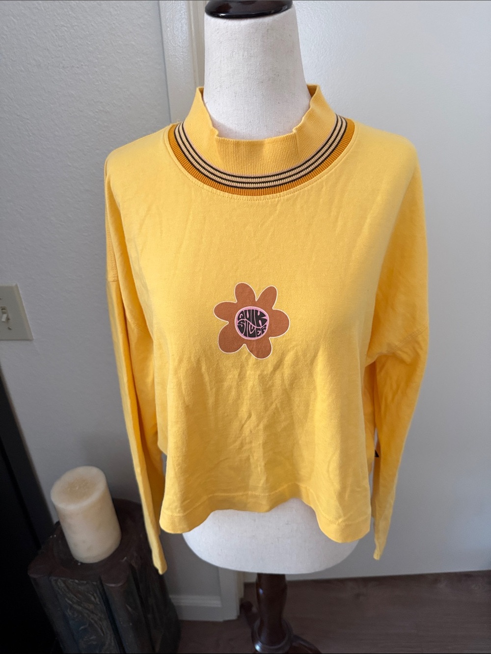 Quiksilver Yellow Long-Sleeve Crewneck Tee with Flower Graphic
